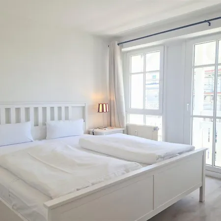 444, Seepark *